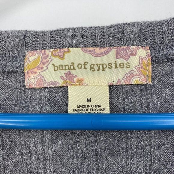 Band of Gypsies Westminster Heather Gray Asymmetrical Hem Sweater Medium - Picture 6 of 8